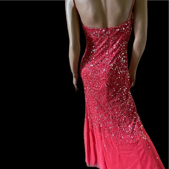 JS Collections gown - Picture 2 of 8